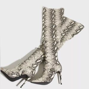 Steve Madden Dominique Thigh High Animal Print Boots Size 10